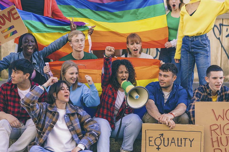 Weltweit werden junge Menschen verhaftet